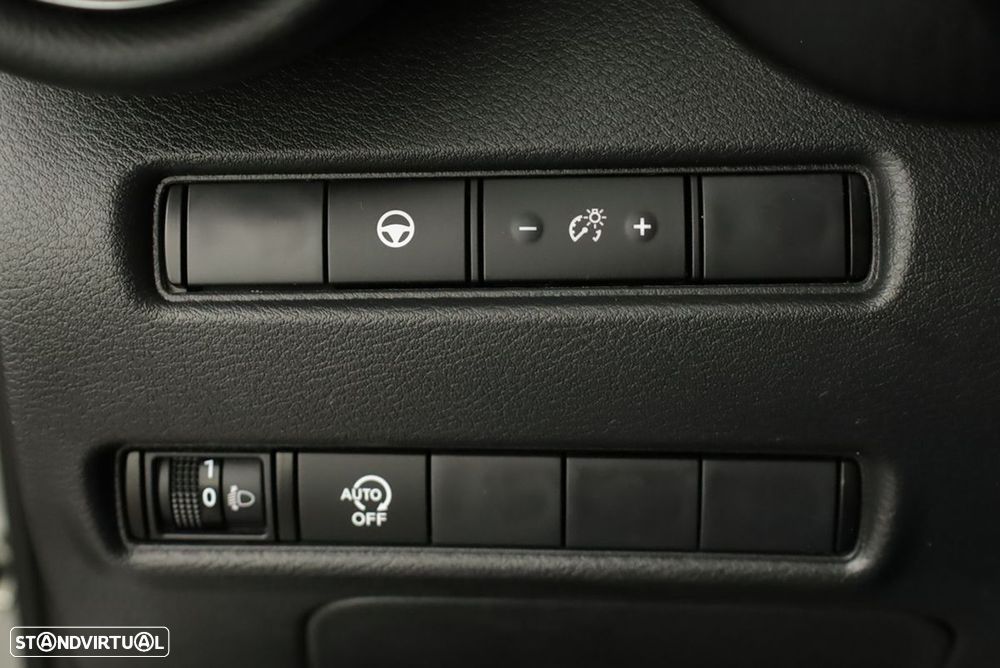 Nissan Juke 1.0 DIG-T Tekna - 19