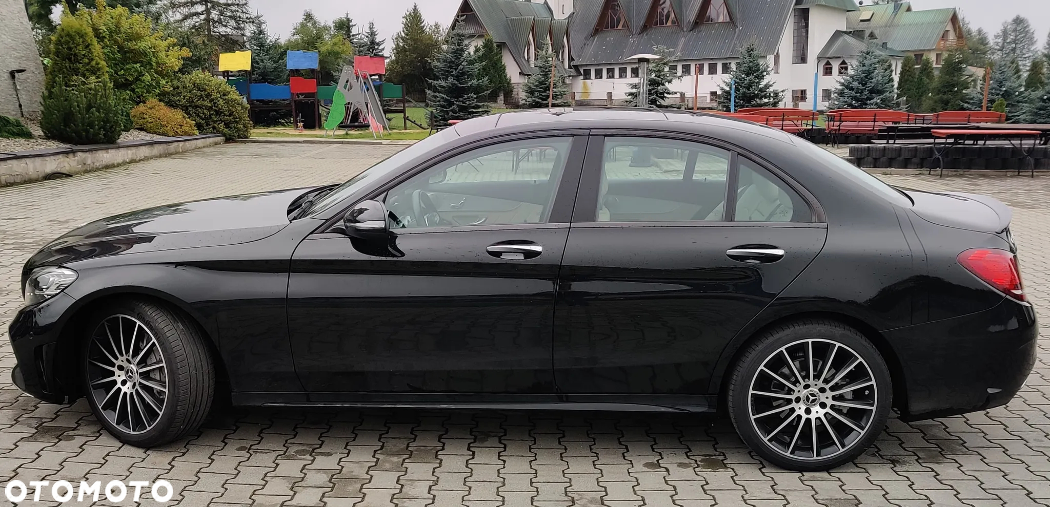 Mercedes-Benz Klasa C 300 4Matic 9G-TRONIC AMG Line - 7