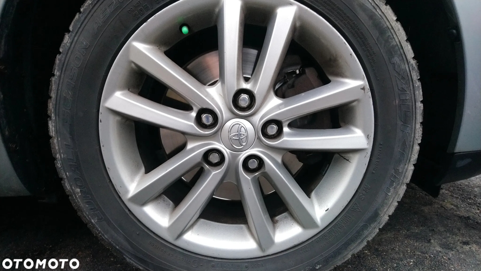 Toyota Auris 2.0 D-4D - 16