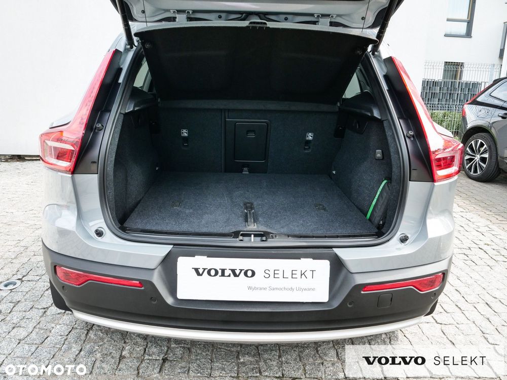 Volvo XC 40 - 32