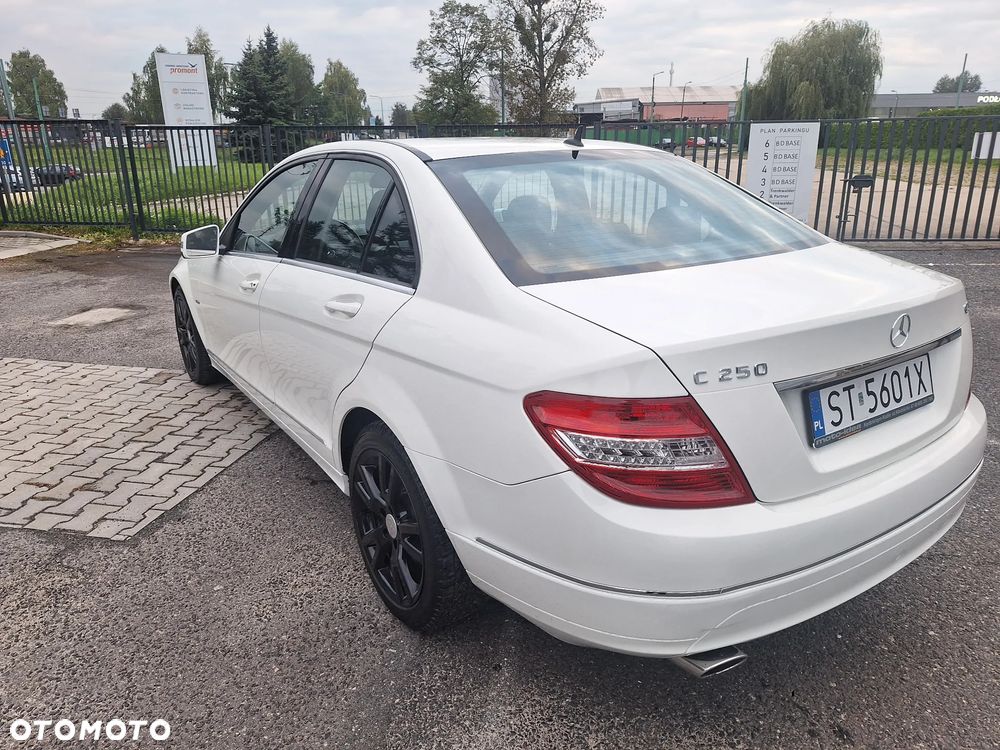 Mercedes-Benz Klasa C 250 (BlueTEC) d 7G-TRONIC - 2