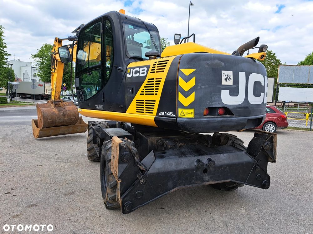 JCB 145 - 8