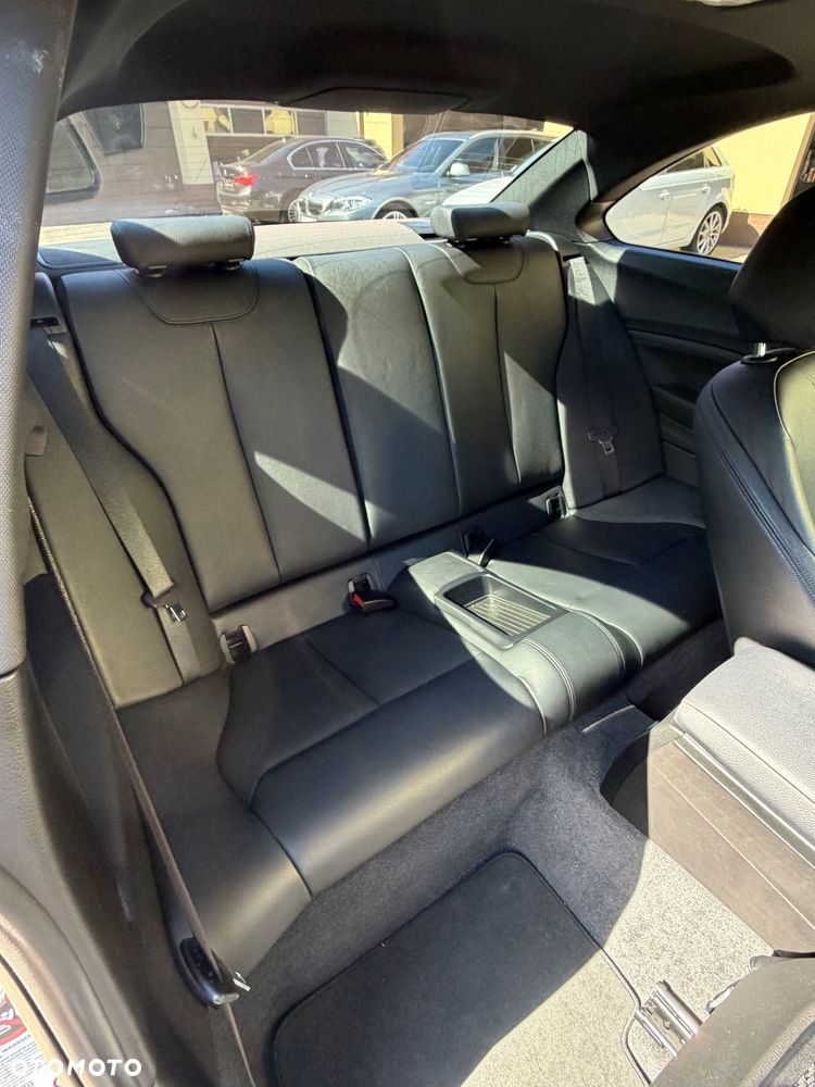 BMW Seria 2 220d Sport-Aut Sport Line - 28