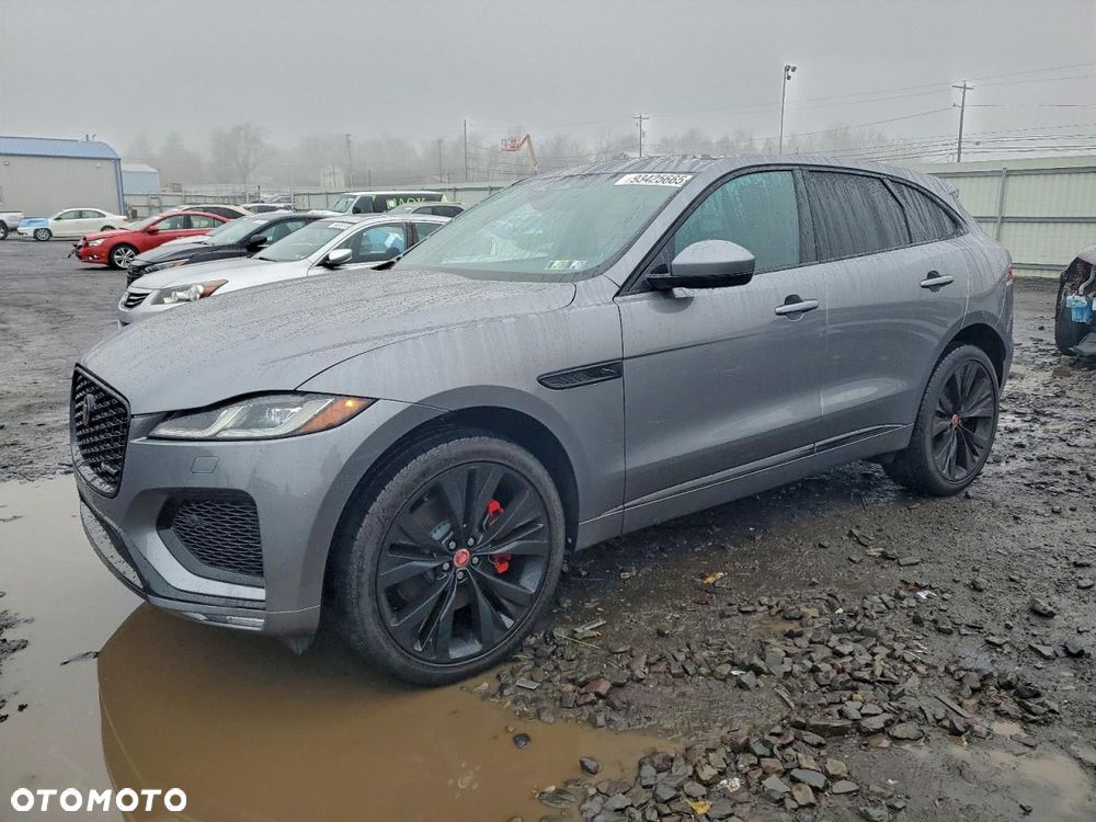 Jaguar F-Pace - 1