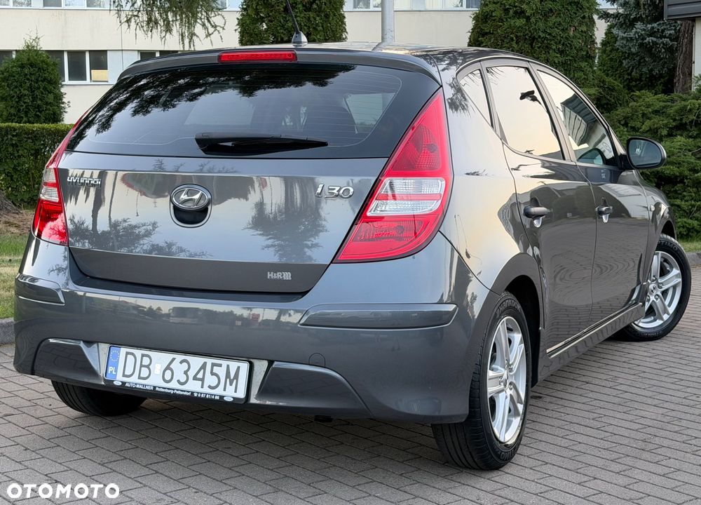Hyundai i30 1.4 FIFA WM Edition - 28