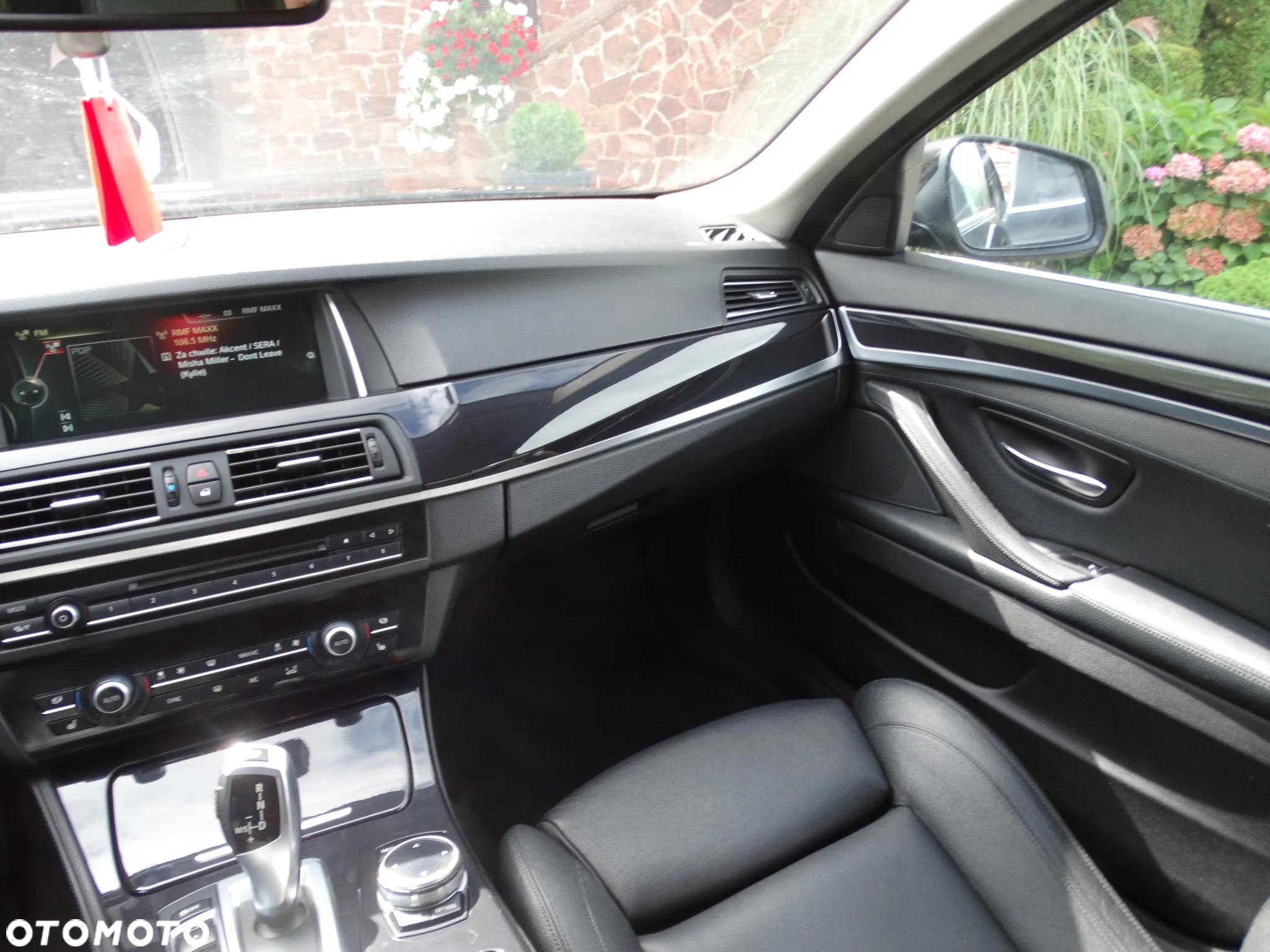 BMW Seria 5 520d xDrive Touring Luxury Line - 20