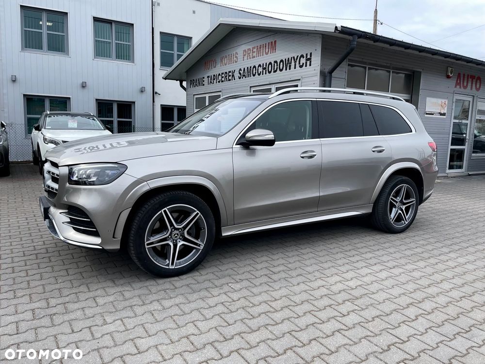 Mercedes-Benz GLS - 1