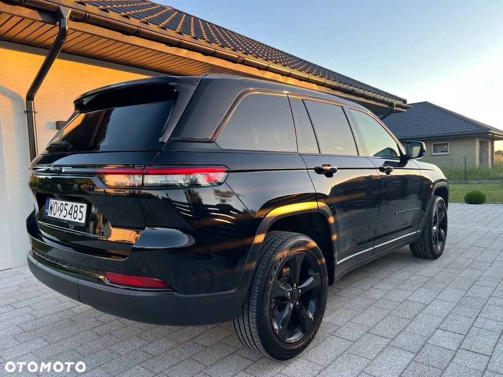 Jeep Grand Cherokee - 10