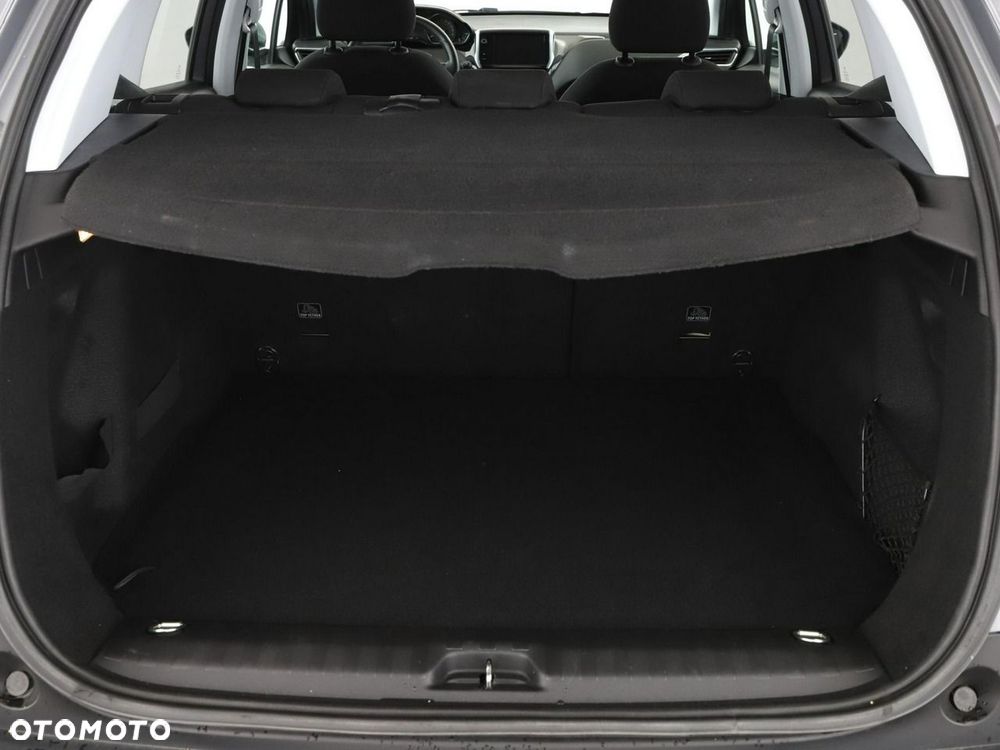 Peugeot 2008 1.2 Pure Tech Style S&S - 21