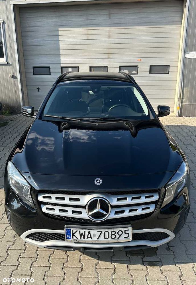 Mercedes-Benz GLA - 1