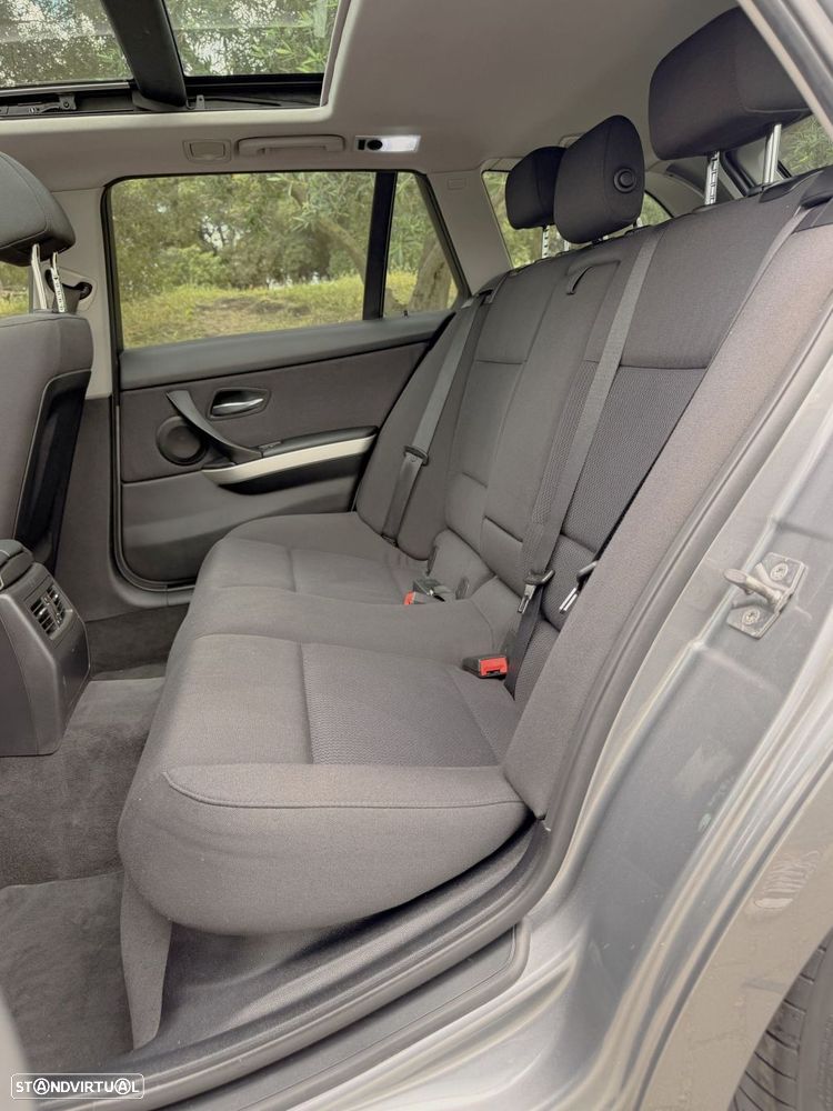 BMW 320 d Navigation - 26