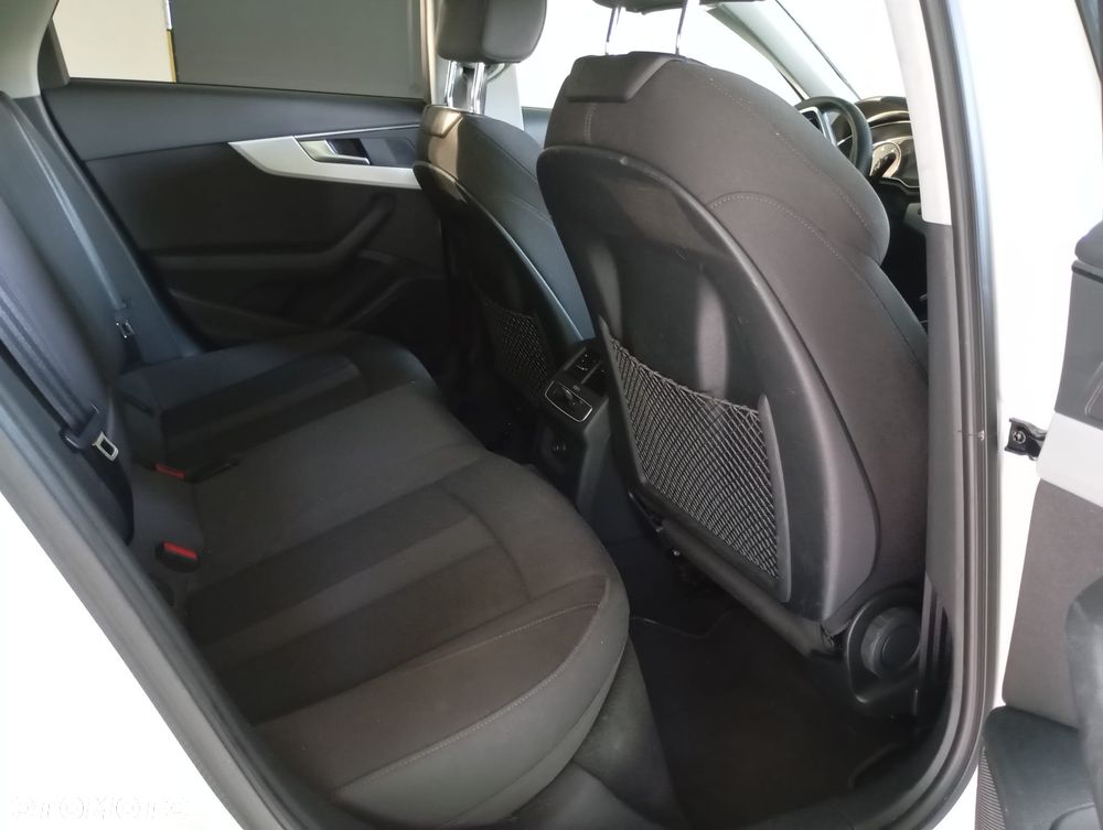 Audi A4 Avant 40 TDI S tronic - 7