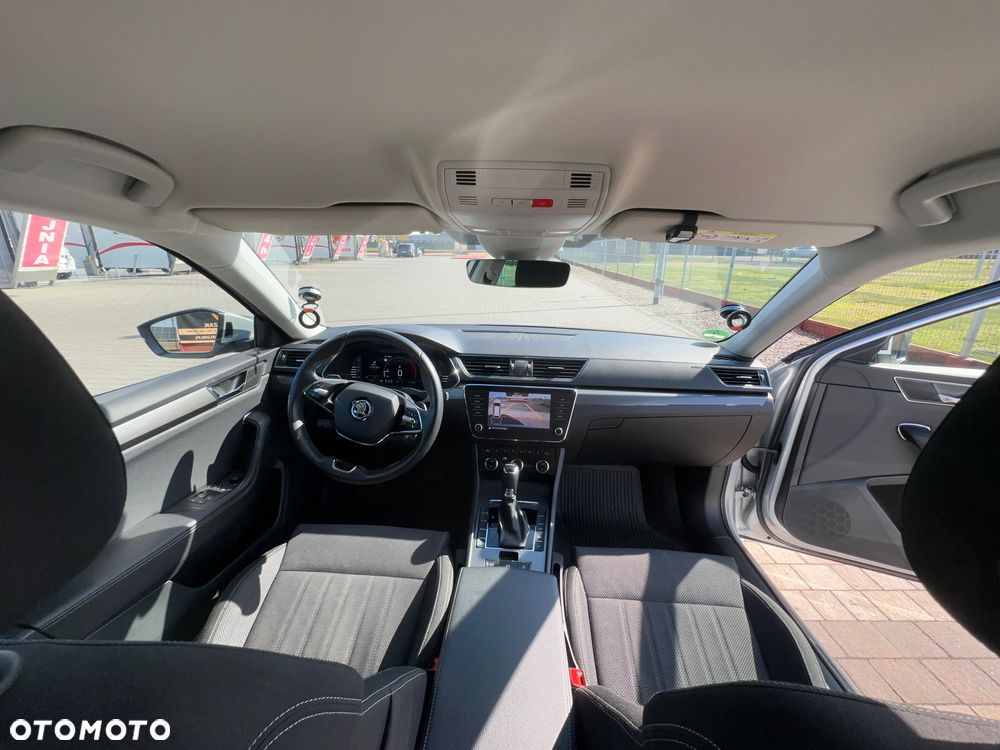 Skoda Superb 2.0 TDI Style DSG7 - 19