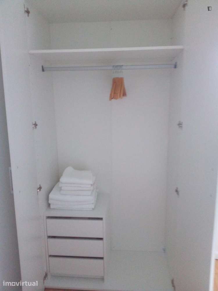 Apartamento com 1 quartos - localizado em Santo Ildefonso Porto - Grande imagem: 5/12