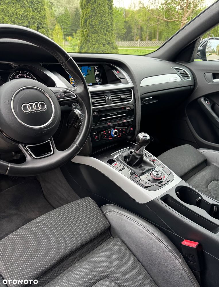 Audi A4 Avant 2.0 TDI DPF quattro S line Sportpaket - 9
