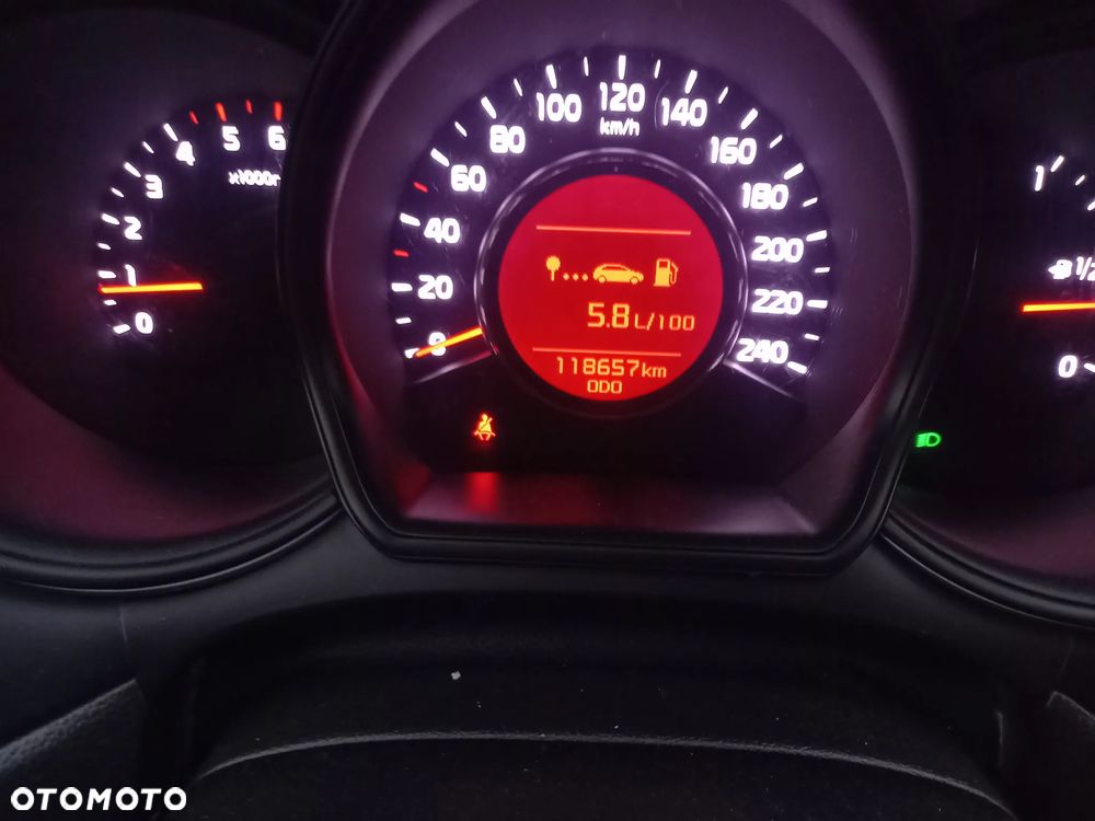 Kia Ceed 1.6 CRDi L Business Line - 28