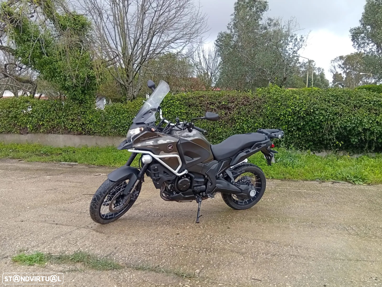 Honda VFR - 11