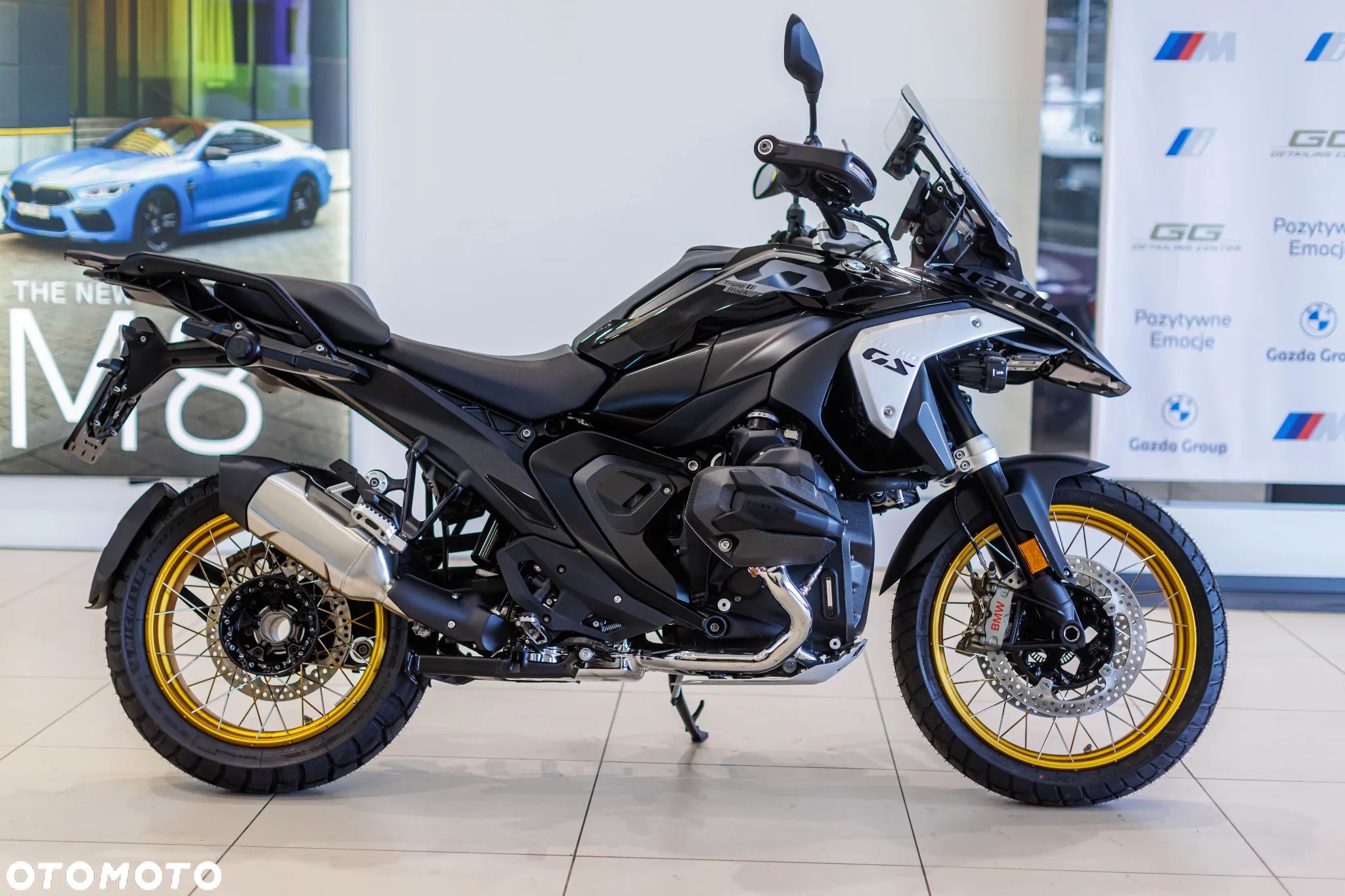 BMW R - 1