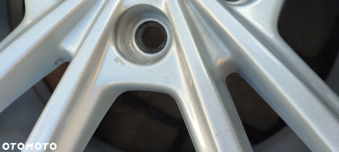 Felgi Aluminiowe Oryg. Ford Kuga S-Max 17 Cali 7,5Jx17 Et52,5 5x108 Ø63,4mm - 12