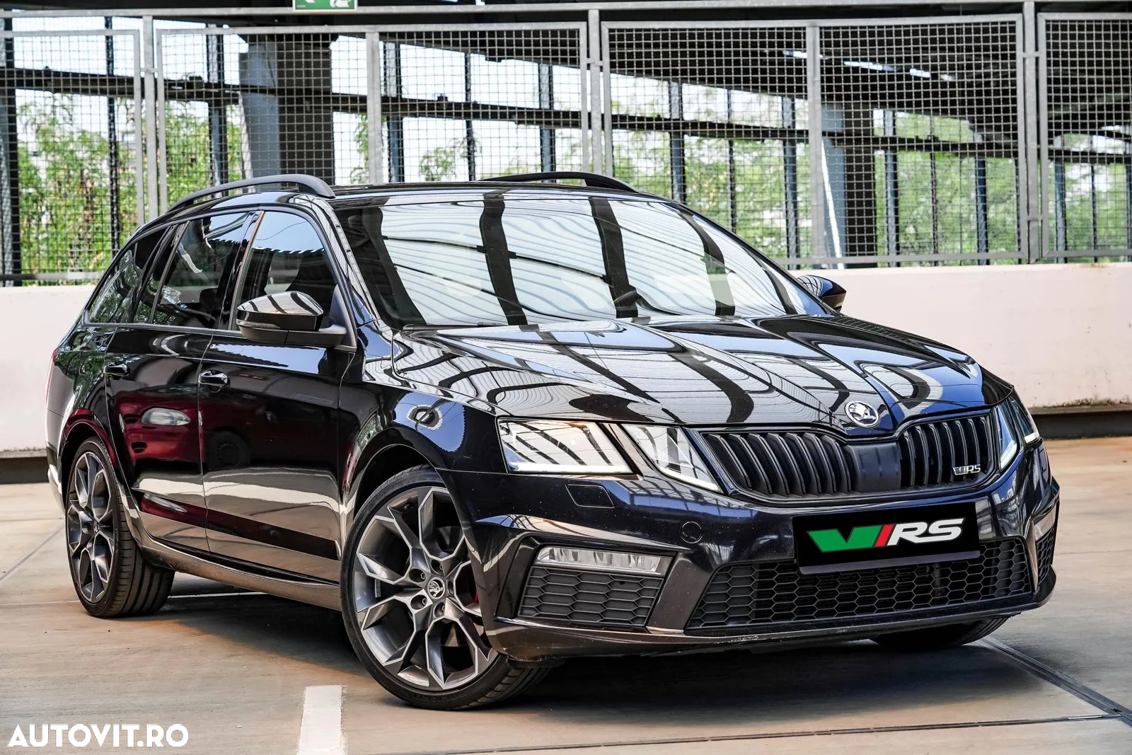Skoda Octavia 2.0 TDI DSG RS - 2