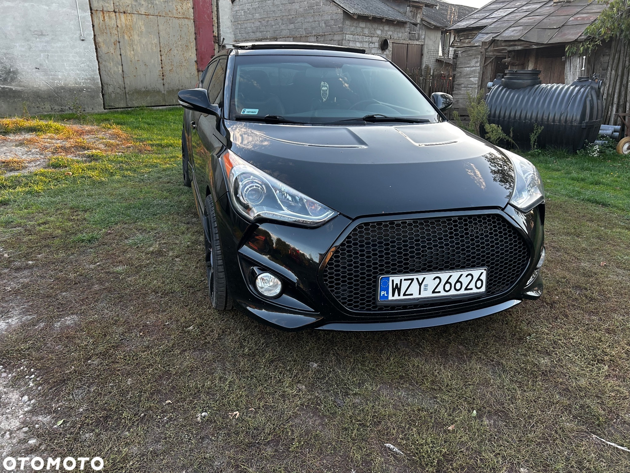 Hyundai Veloster - 2
