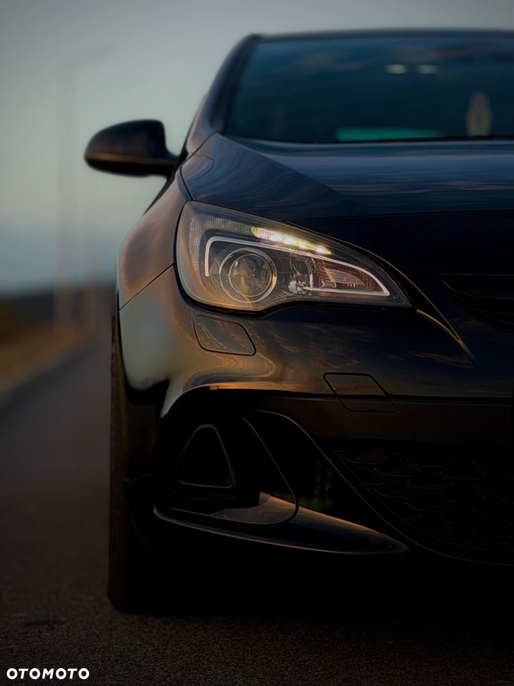 Opel Astra OPC - 21