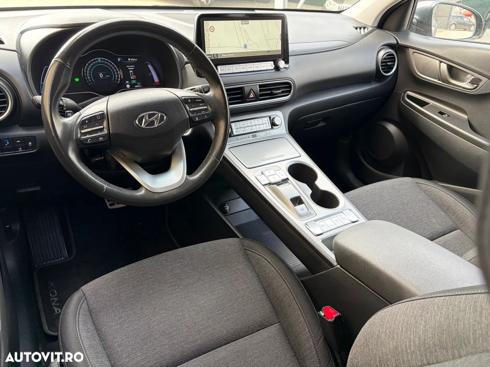 Hyundai KONA Business - 13