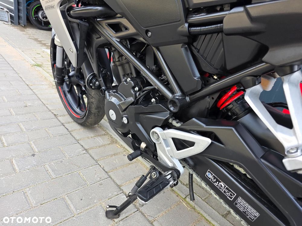 Honda CB - 10