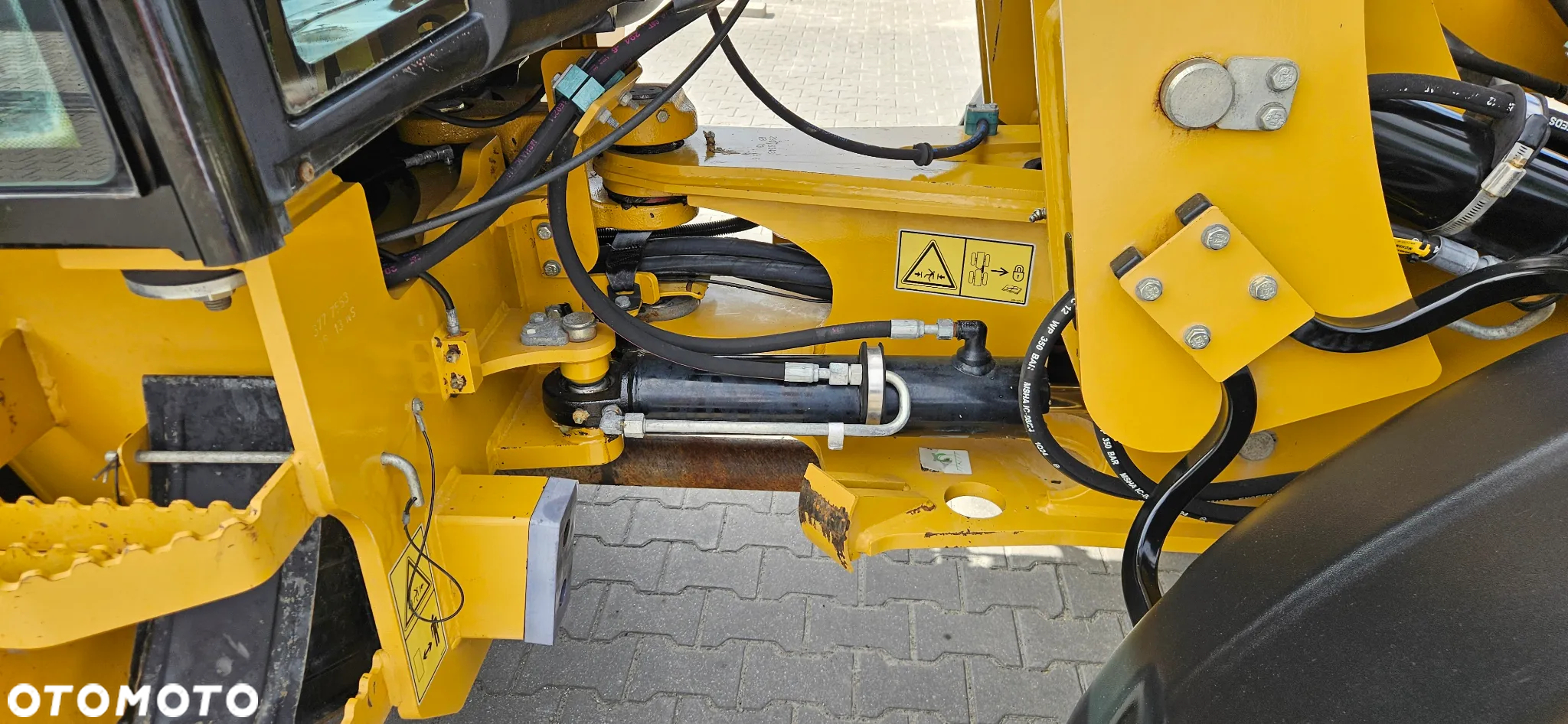 Caterpillar 908H2 z 2013 rok tylko 4700 mtg! z Niemiec - 12
