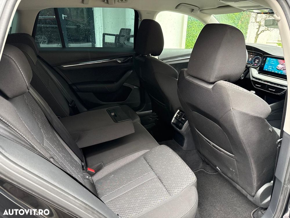 Skoda Octavia 2.0 TDI Style - 6