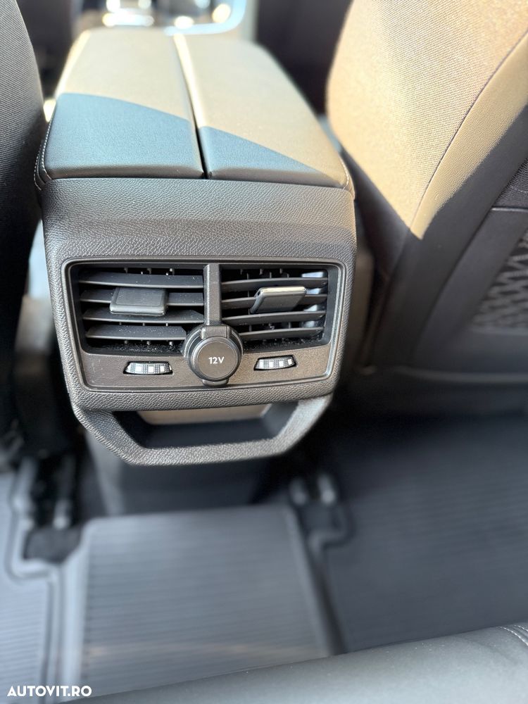 Peugeot 3008 Hybrid 225 e-EAT8 Allure Pack - 33