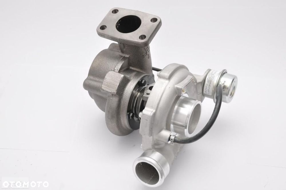 Turbosprężarka 711736 Perkins Traktor 4.4 L McCormick Cat Massey Ferguson 1104C-44T 2674A224 - 2