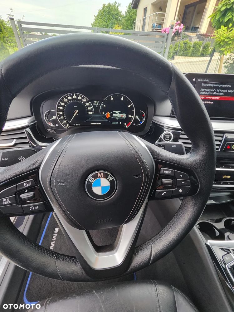 BMW Seria 5 520d xDrive M Sport Edition - 22