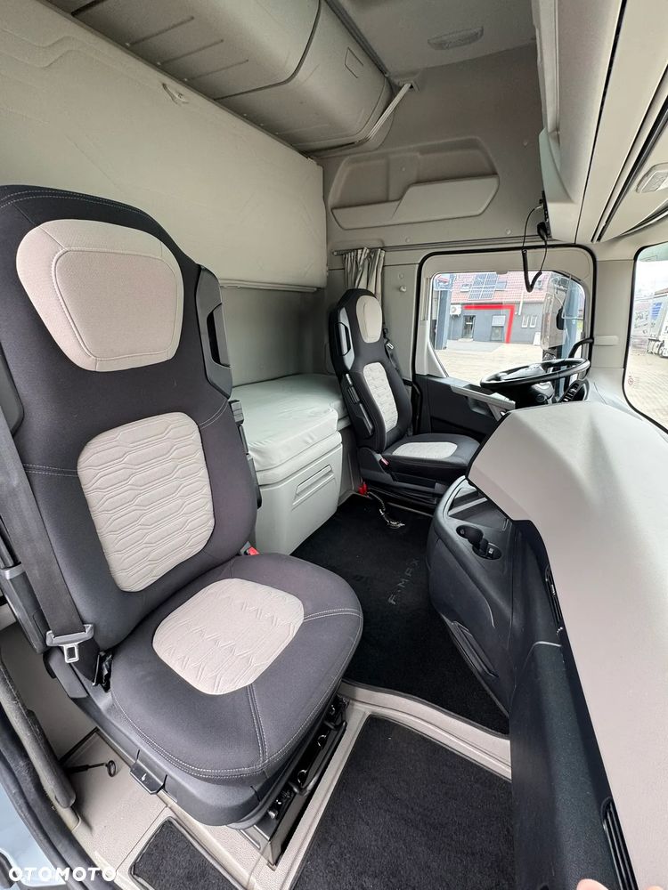 Ford F-MAX 500 - 12