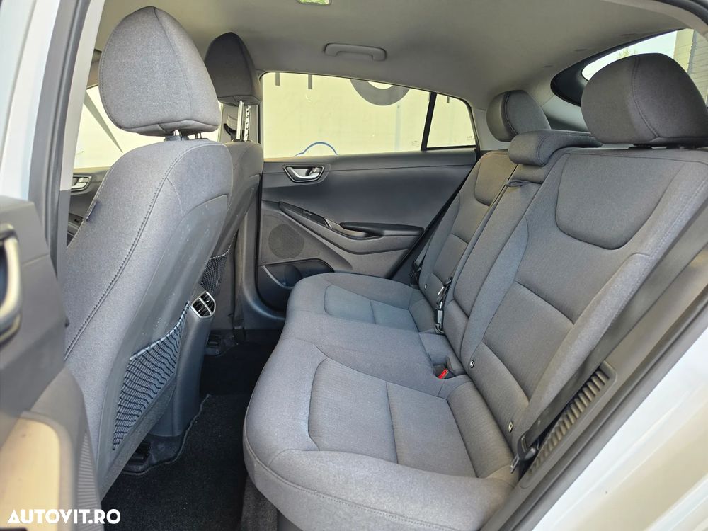 Hyundai IONIQ 1.6 141CP Exclusive - 11