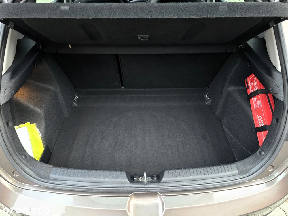 Kia Ceed 1.4 CVVT Spirit - 32