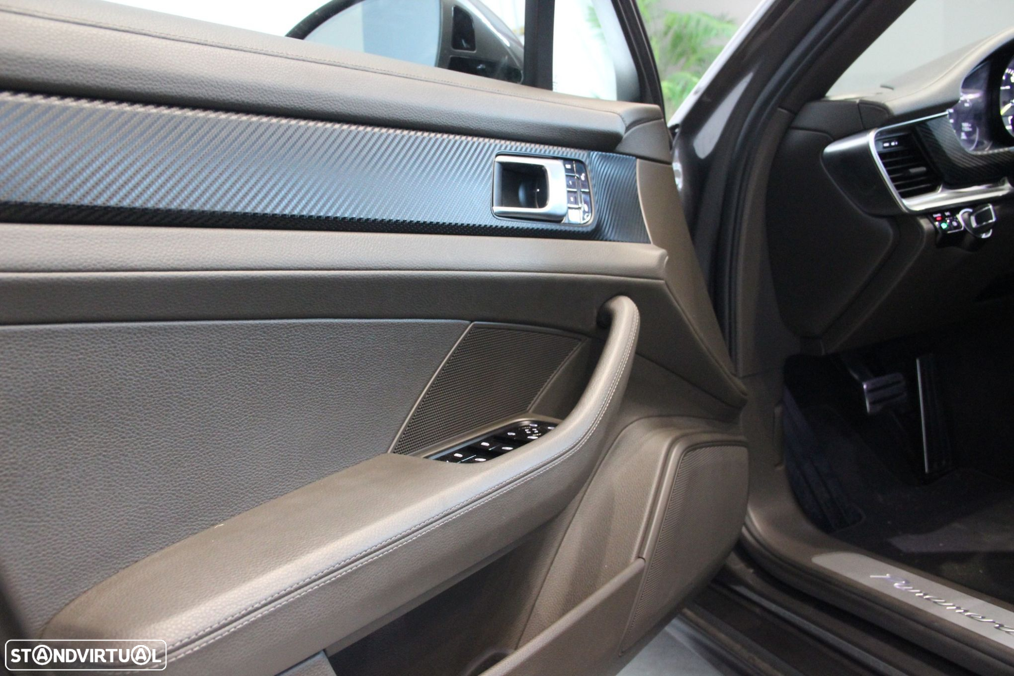Porsche Panamera - 15