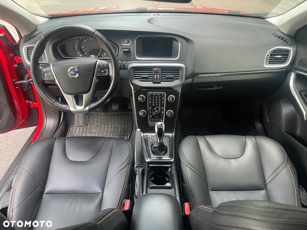 Volvo V40 Cross Country D3 Momentum - 23