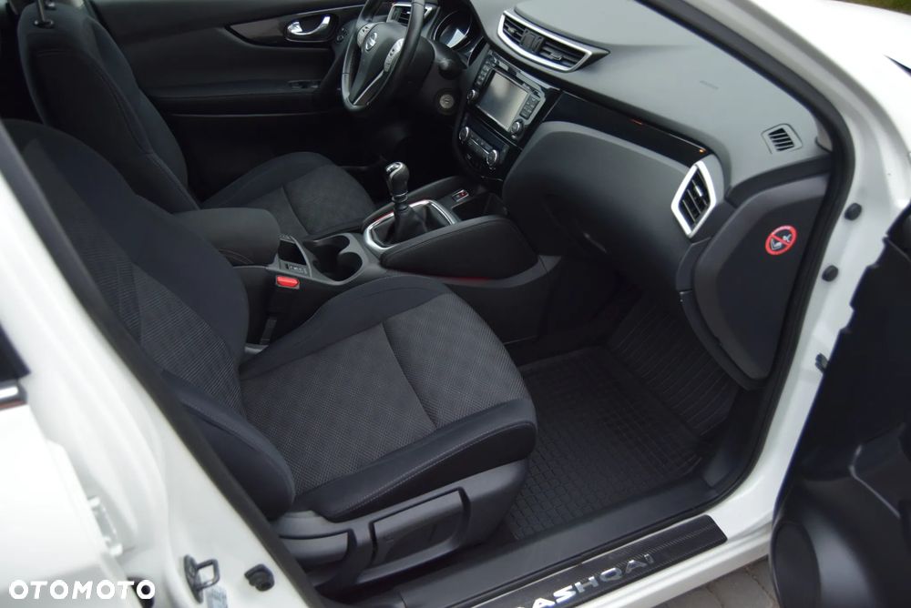 Nissan Qashqai 1.2 DIG-T N-Vision - 8