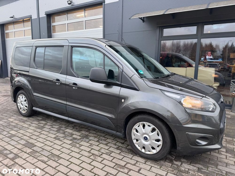 Ford Tourneo Connect Grand - 32