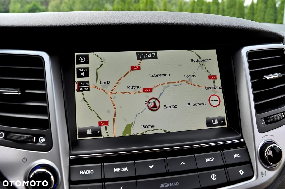 Hyundai Tucson 2.0 CRDI BlueDrive Style 2WD - 24