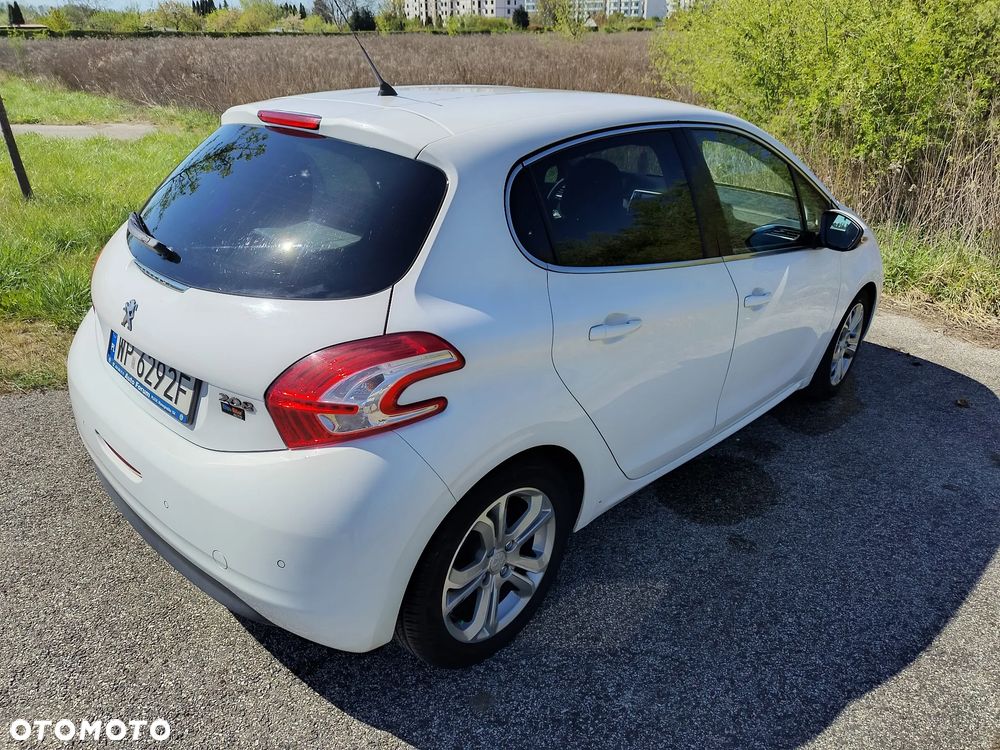 Peugeot 208 1.4 VTi Allure - 3