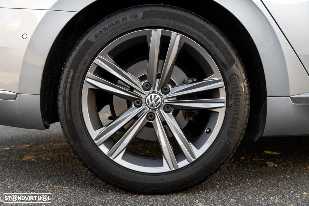 VW Arteon 2.0 TDI R-Line DSG - 34