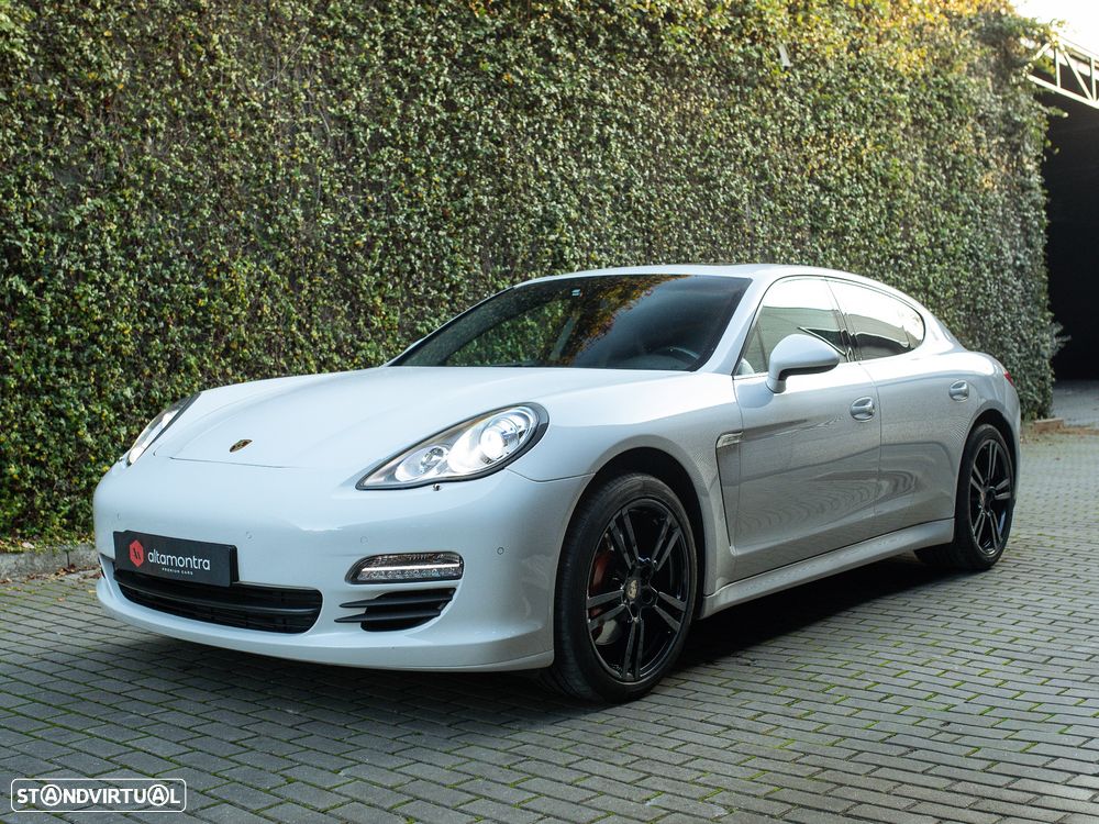 Porsche Panamera Standard - 4