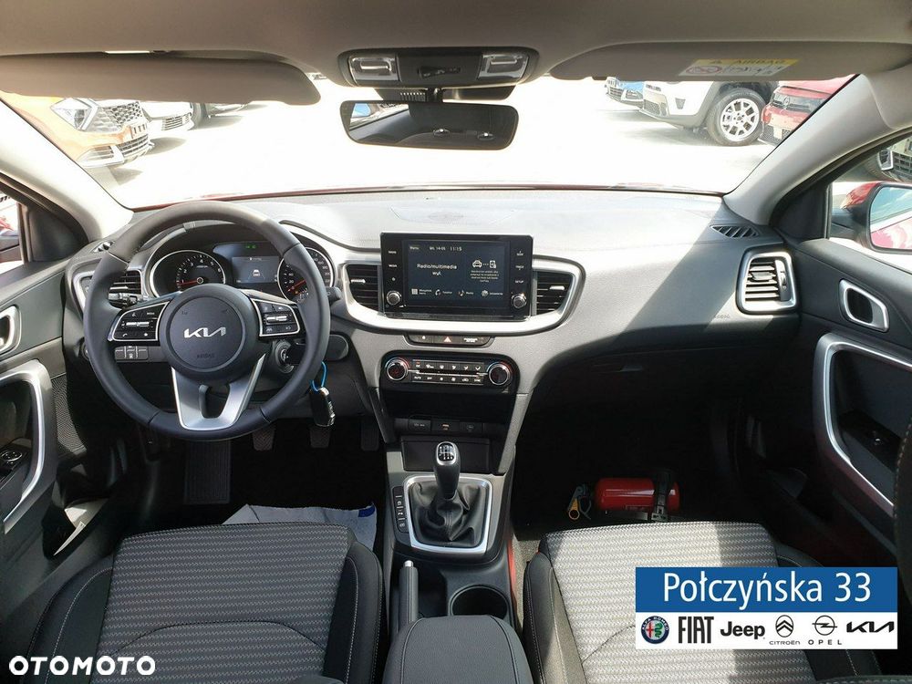 Kia Ceed - 14