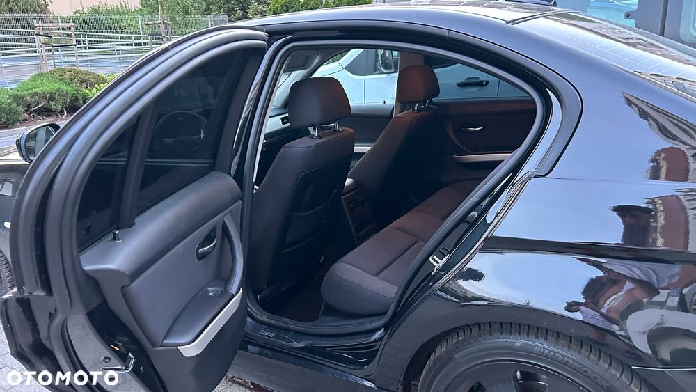 BMW Seria 3 320d Efficient Dynamics - 13