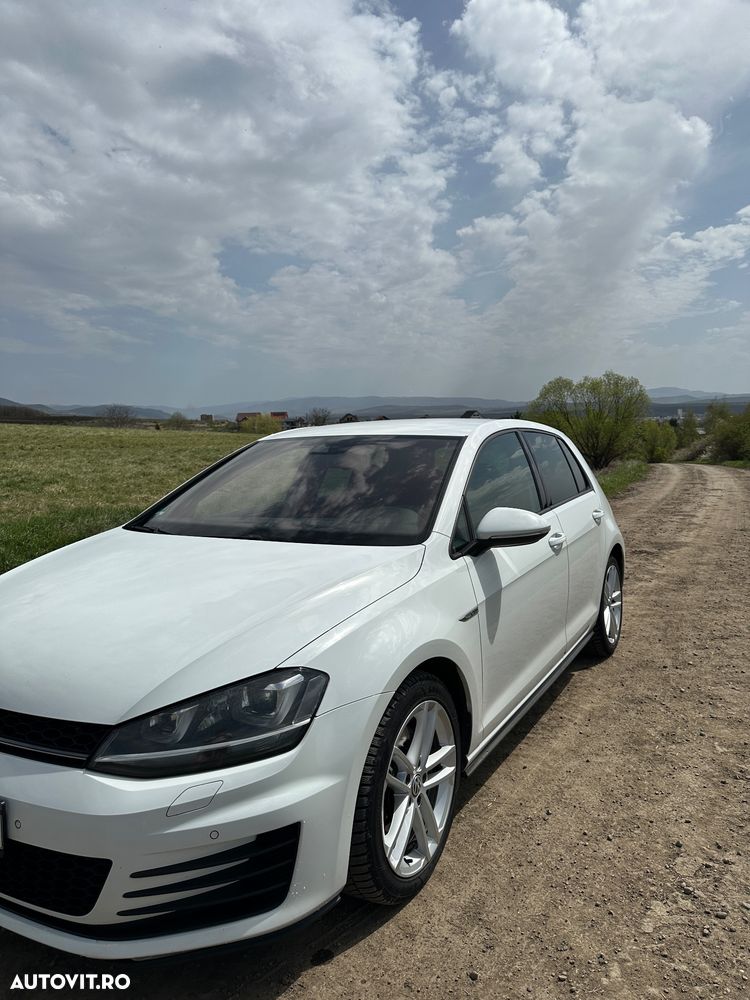 Volkswagen Golf GTD 2.0 TDI SCR DSG - 2