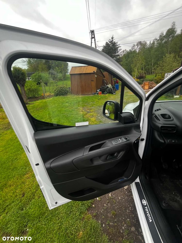 Toyota PROACE CITY - 16