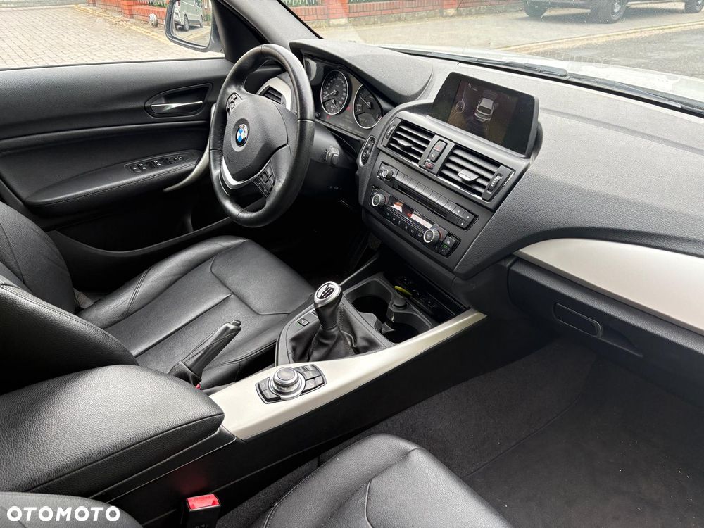 BMW Seria 1 120d - 12