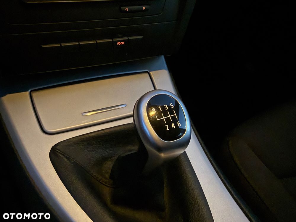 BMW Seria 3 316i - 30